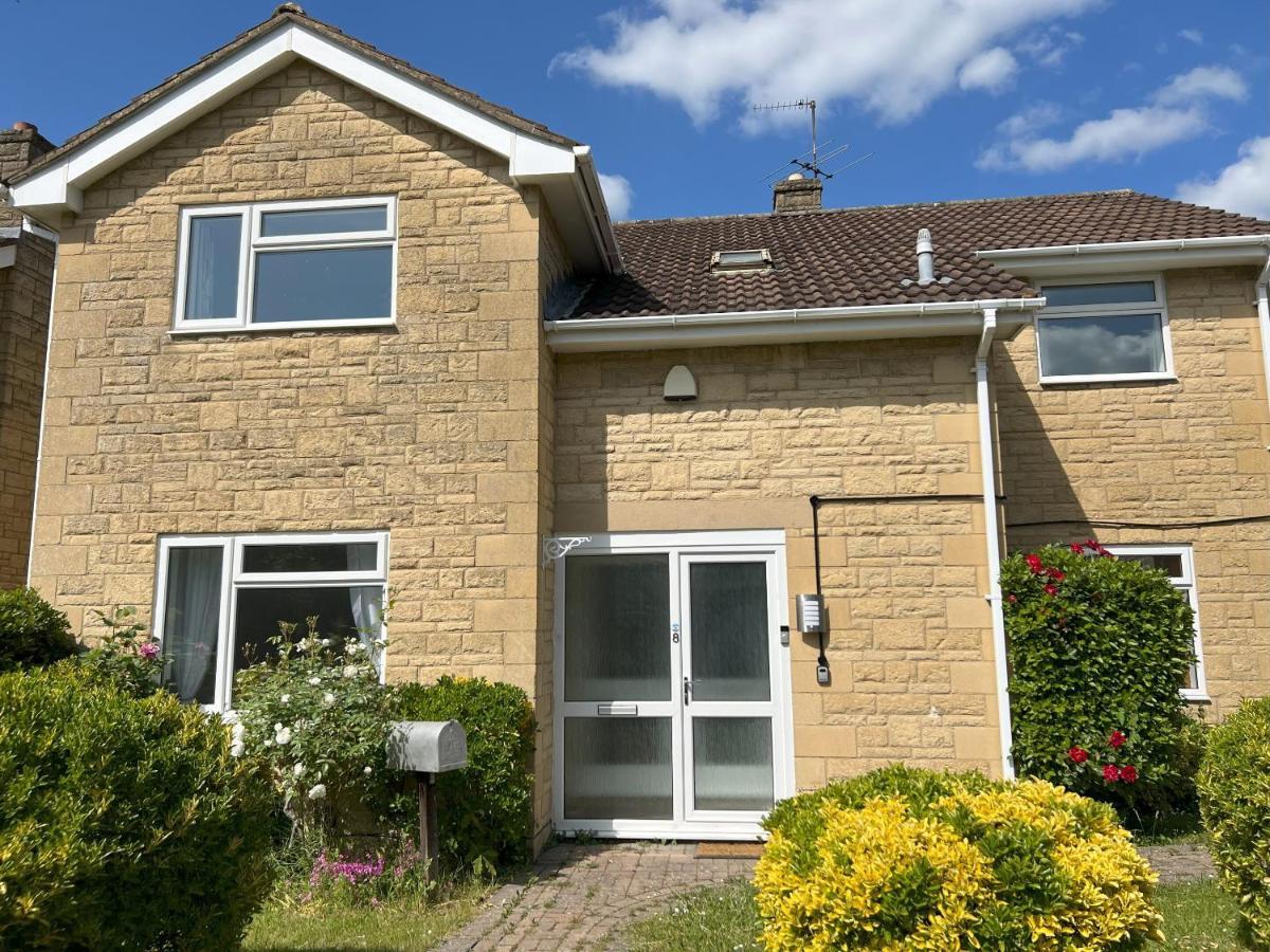 Premium Deal L Hill View Home L Last-Minute Offer L Cheltenham L Aj Properties L Perfect For Short Or Long Stays L 4Beds 4Bedrooms Δωμάτιο φωτογραφία